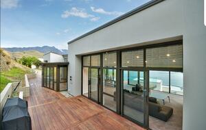 Alpine Vista House | Modern Luxury with Panoramic Lake & Mountain Views - Queenstown, New Zealand