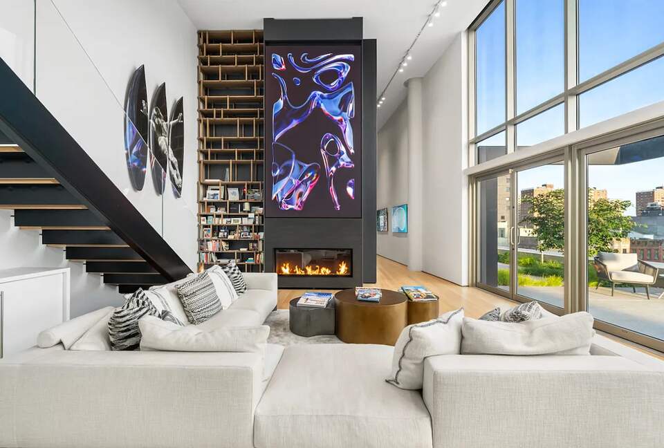 The Glass House in the Sky | Architectural Perfection Above Manhattan - New York, New York