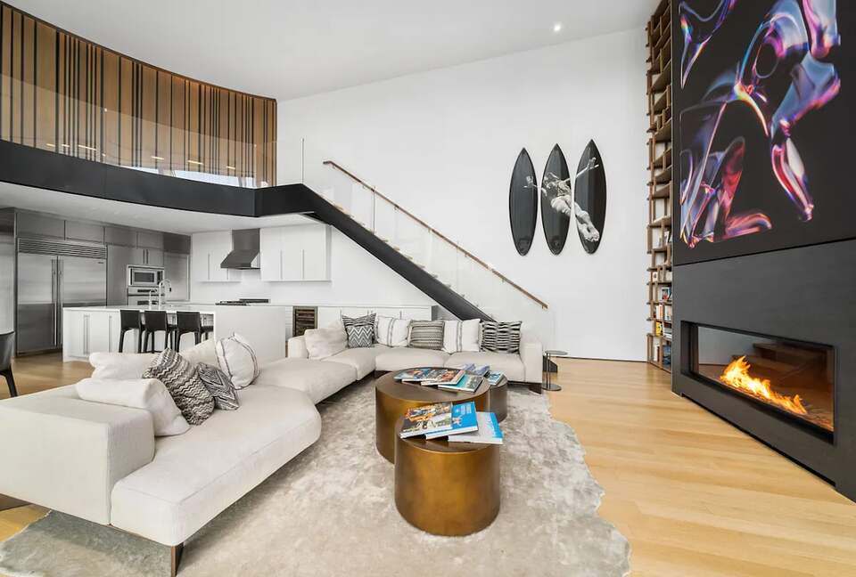 The Glass House in the Sky | Architectural Perfection Above Manhattan - New York, New York