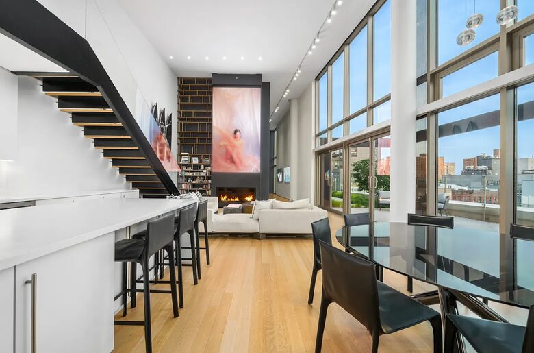 The Glass House in the Sky | Architectural Perfection Above Manhattan - New York, New York