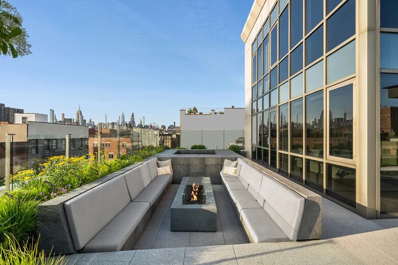 The Glass House in the Sky | Architectural Perfection Above Manhattan - New York, New York