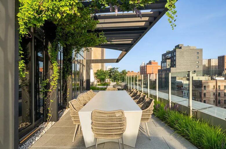 The Glass House in the Sky | Architectural Perfection Above Manhattan - New York, New York