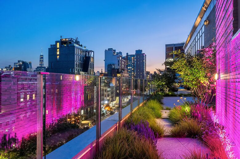 The Glass House in the Sky | Architectural Perfection Above Manhattan - New York, New York