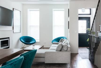 Stylish Brownstone Retreat in the Heart of Historic Brooklyn - Brooklyn, New York