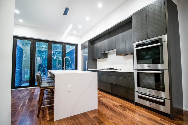 Stylish Brownstone Retreat in the Heart of Historic Brooklyn - Brooklyn, New York