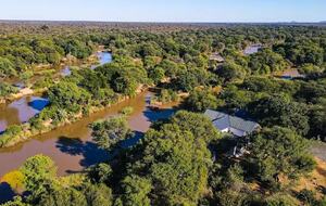 Tapologo River Lodge - Tsetsebjwe, Botswana