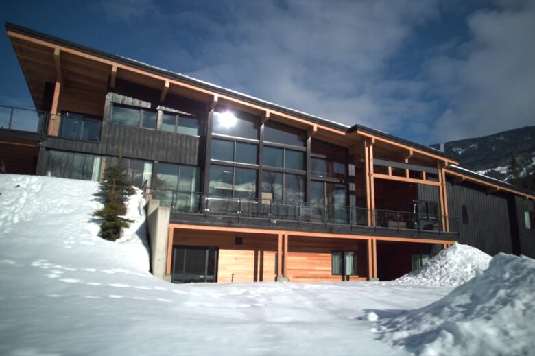 Reve Chalet | An 8-Acre Alpine Estate in the Heart of Revelstoke - Revelstoke, Canada