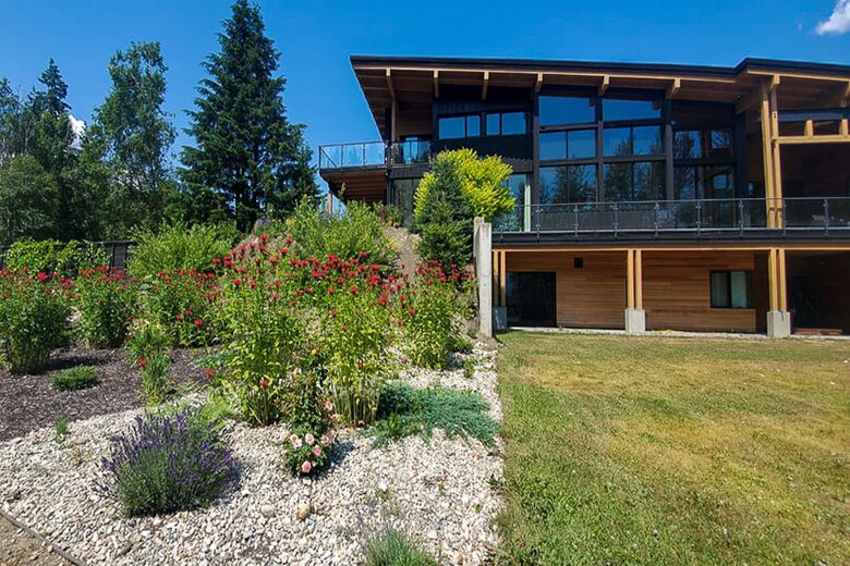 Reve Chalet | An 8-Acre Alpine Estate in the Heart of Revelstoke - Revelstoke, Canada