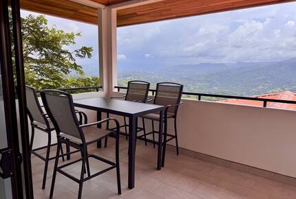 Modern Mountain Retreat with Private Pool & Panoramic Views - Atenas, Costa Rica