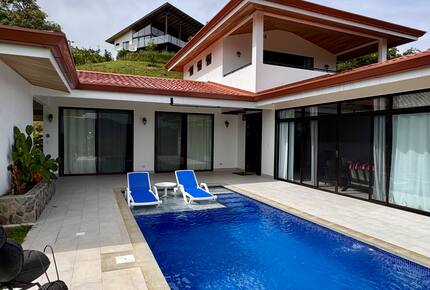 Modern Mountain Retreat with Private Pool & Panoramic Views - Atenas, Costa Rica