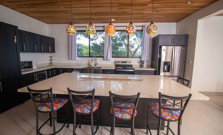 Modern Mountain Retreat with Private Pool & Panoramic Views - Atenas, Costa Rica