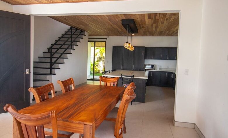 Modern Mountain Retreat with Private Pool & Panoramic Views - Atenas, Costa Rica