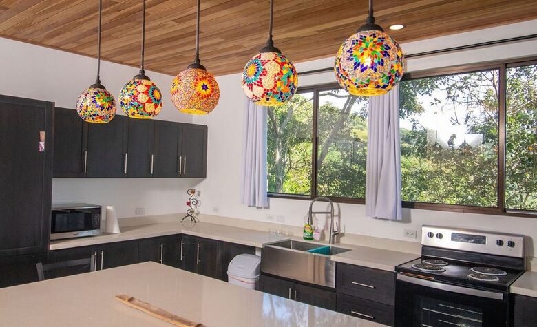 Modern Mountain Retreat with Private Pool & Panoramic Views - Atenas, Costa Rica