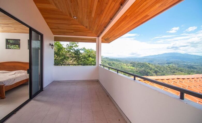 Modern Mountain Retreat with Private Pool & Panoramic Views - Atenas, Costa Rica
