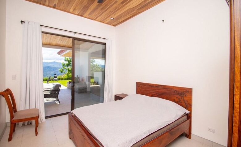 Modern Mountain Retreat with Private Pool & Panoramic Views - Atenas, Costa Rica