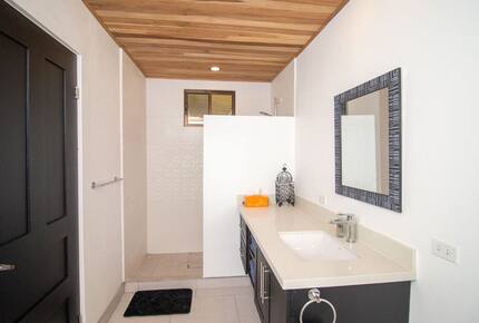 Modern Mountain Retreat with Private Pool & Panoramic Views - Atenas, Costa Rica