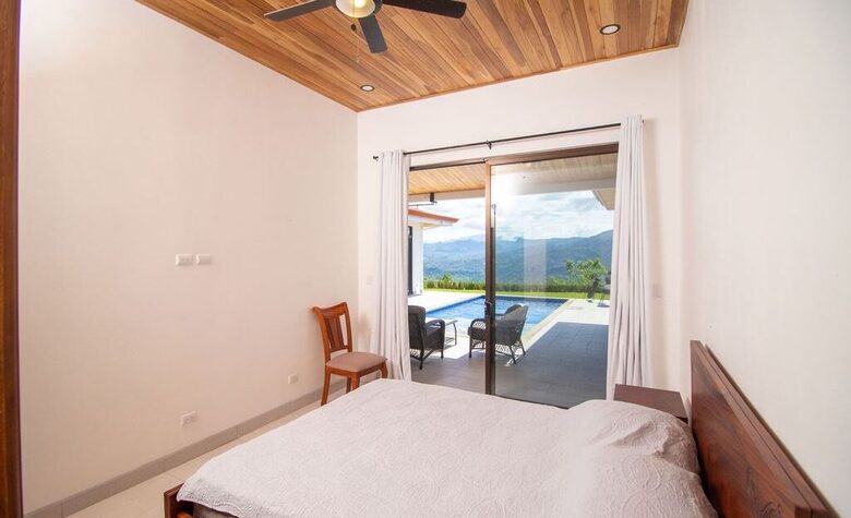 Modern Mountain Retreat with Private Pool & Panoramic Views - Atenas, Costa Rica