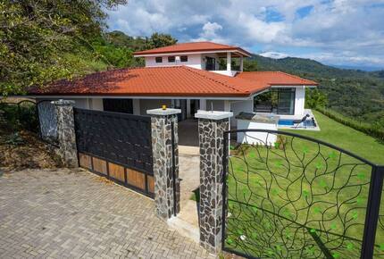 Modern Mountain Retreat with Private Pool & Panoramic Views - Atenas, Costa Rica