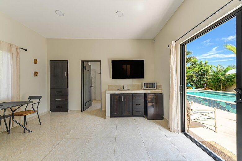 Tropical Hideaway with Pool & Casita Near Pescadero Beach - El Pescadero, Mexico