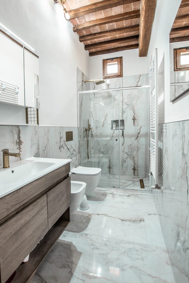 Elegant One-Bedroom Retreat in a Restored Tuscan Villa - Massa Marittima, Italy