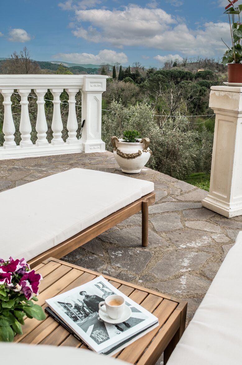 Elegant One-Bedroom Retreat in a Restored Tuscan Villa - Massa Marittima, Italy