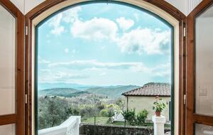 Elegant One-Bedroom Retreat in a Restored Tuscan Villa - Massa Marittima, Italy
