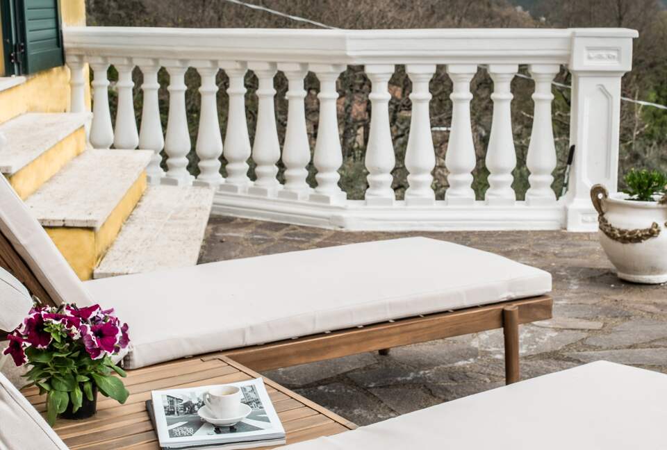 Elegant One-Bedroom Retreat in a Restored Tuscan Villa - Massa Marittima, Italy