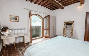 Elegant One-Bedroom Retreat in a Restored Tuscan Villa - Massa Marittima, Italy