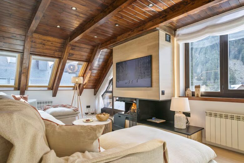 Sophisticated Alpine Triplex - Baqueira, Spain