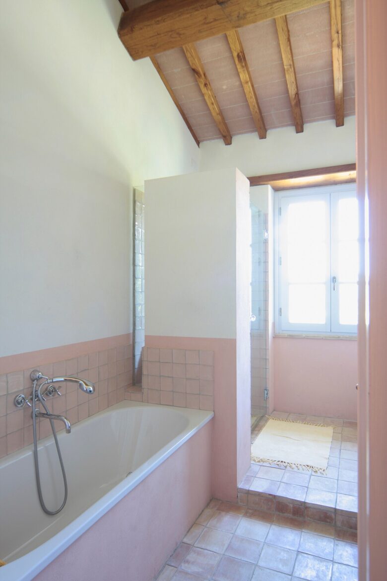 A Hilltop Country Villa in San Gemini - San Gemini, Italy