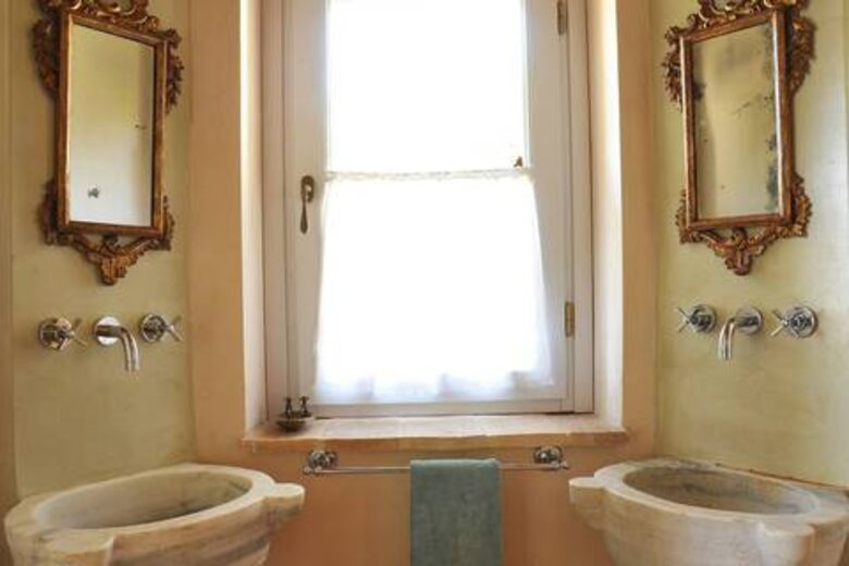 A Hilltop Country Villa in San Gemini - San Gemini, Italy