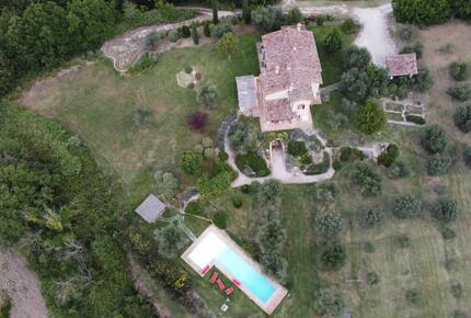 A Hilltop Country Villa in San Gemini - San Gemini, Italy