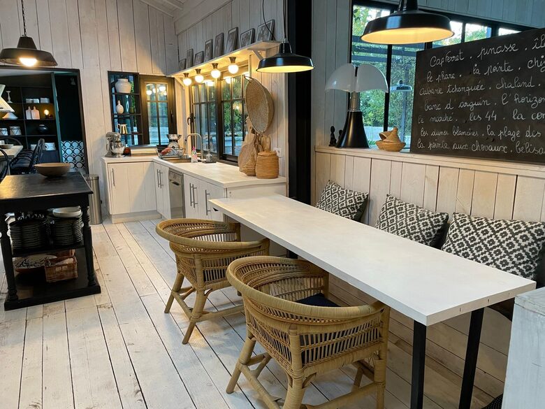 Tasteful French Hideaway with Outdoor Pool - Lège-Cap-Ferret, France