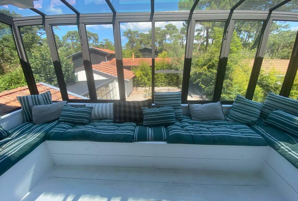 Tasteful French Hideaway with Outdoor Pool - Lège-Cap-Ferret, France