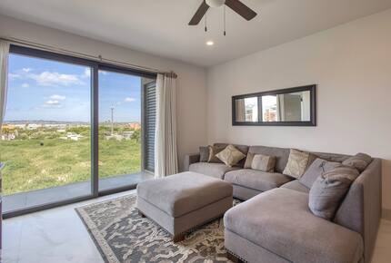 Stylish Coastal Escape in the Heart of Cabo San Lucas - Cabo San Lucas, Mexico