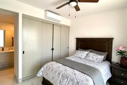 Stylish Coastal Escape in the Heart of Cabo San Lucas - Cabo San Lucas, Mexico