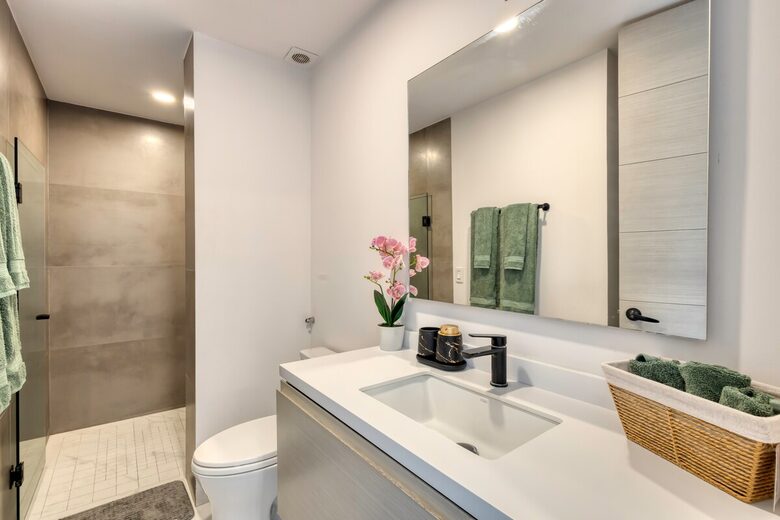 Stylish Coastal Escape in the Heart of Cabo San Lucas - Cabo San Lucas, Mexico