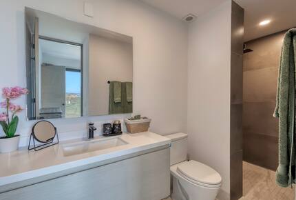 Stylish Coastal Escape in the Heart of Cabo San Lucas - Cabo San Lucas, Mexico