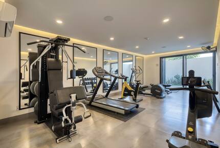 Stylish Coastal Escape in the Heart of Cabo San Lucas - Cabo San Lucas, Mexico