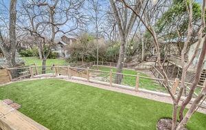 Comal River Bungalow | Steps to Schlitterbahn & Downtown - New Braunfels, Texas