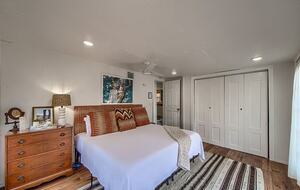 Comal River Bungalow | Steps to Schlitterbahn & Downtown - New Braunfels, Texas