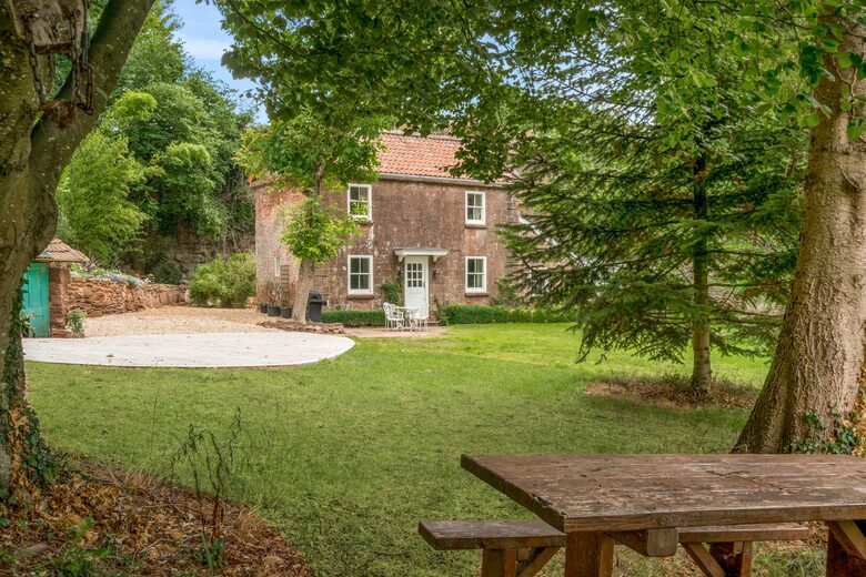 Charming 19th-Century Cottage - Tiverton, United Kingdom