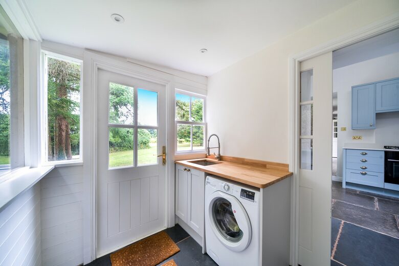 Charming 19th-Century Cottage - Tiverton, United Kingdom