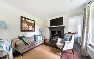 Charming 19th-Century Cottage - Tiverton, United Kingdom