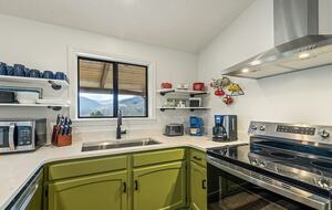 Modern Cabin Comfort in the Heart of Maggie Valley - Maggie Valley, North Carolina