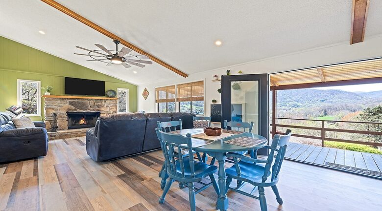 Modern Cabin Comfort in the Heart of Maggie Valley - Maggie Valley, North Carolina