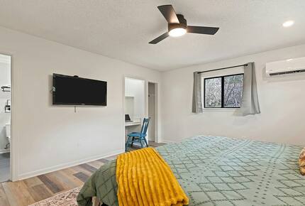 Modern Cabin Comfort in the Heart of Maggie Valley - Maggie Valley, North Carolina