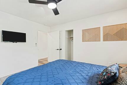 Modern Cabin Comfort in the Heart of Maggie Valley - Maggie Valley, North Carolina