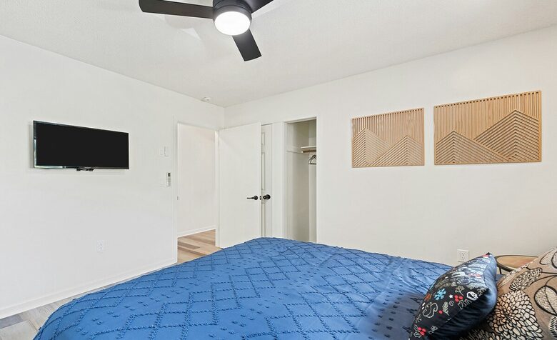 Modern Cabin Comfort in the Heart of Maggie Valley - Maggie Valley, North Carolina