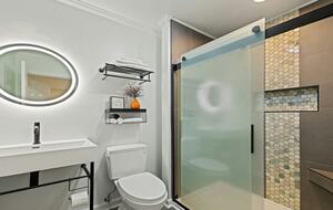 Modern Cabin Comfort in the Heart of Maggie Valley - Maggie Valley, North Carolina